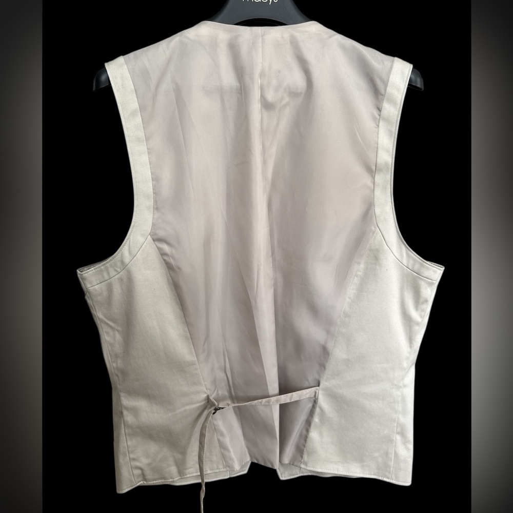 Structure Cream Button-Up Vest - Picture 4 of 9
